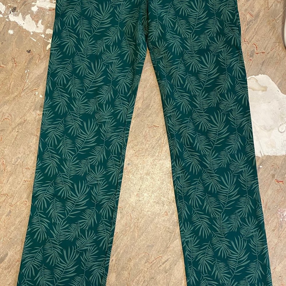 Betabrand | Straight-Leg | 7-Pocket Dress Pant Yoga Pants (Cabana) - Picture 2 of 6